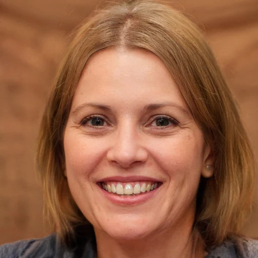 <em>Melissa F</em>