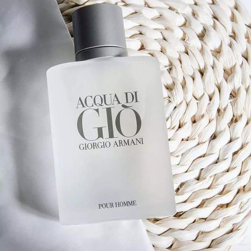 KIT 5 CAMISETAS HUGO BOSS + 1 PERFUME ACQUA DI GIO 100ML PROMOCION CIERRE DE LA TIENDA