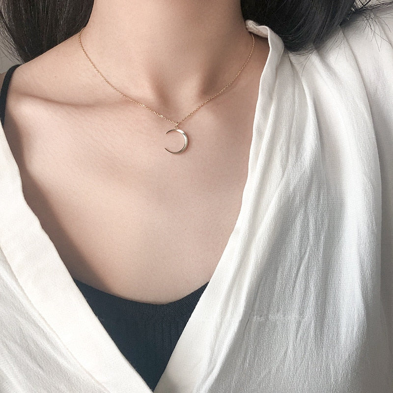 Collar " Half Moon "